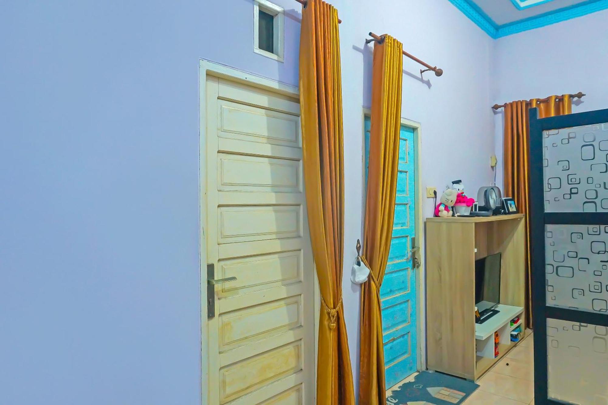 班贾尔马辛 Spot On 92466 Adam Kost Syariahnearwisata Jembatan Barito酒店 外观 照片