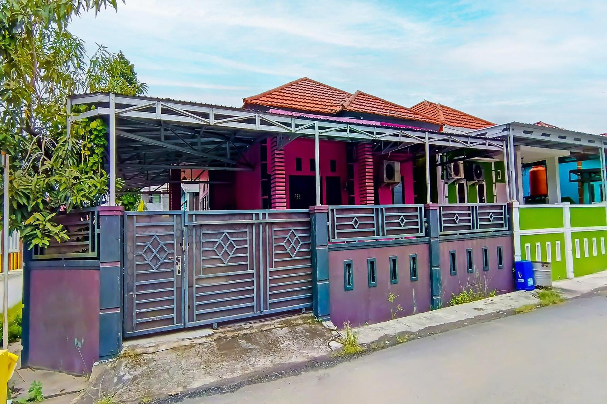 班贾尔马辛 Spot On 92466 Adam Kost Syariahnearwisata Jembatan Barito酒店 外观 照片