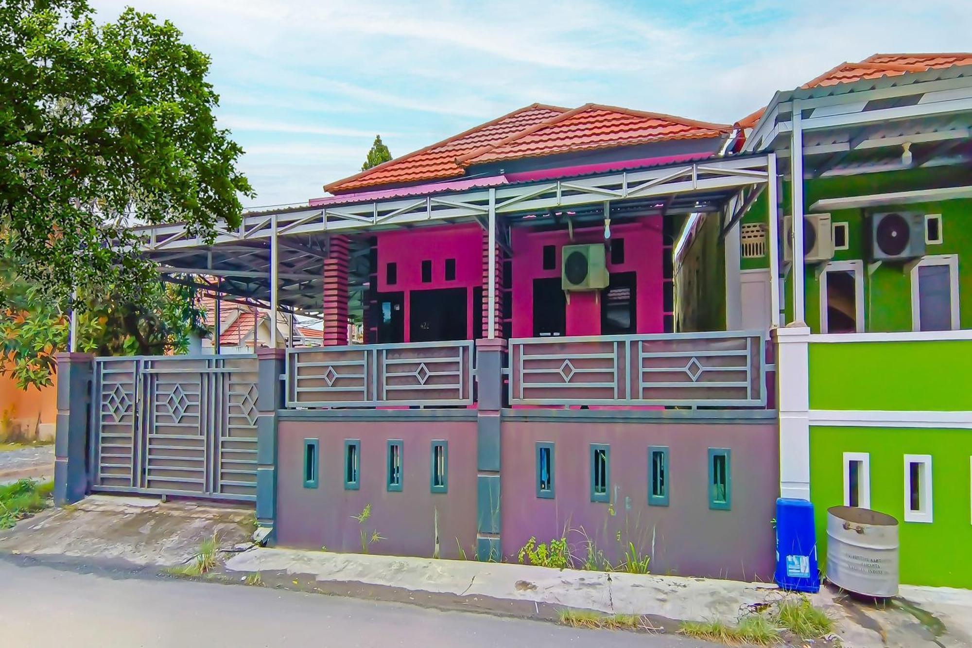 班贾尔马辛 Spot On 92466 Adam Kost Syariahnearwisata Jembatan Barito酒店 外观 照片